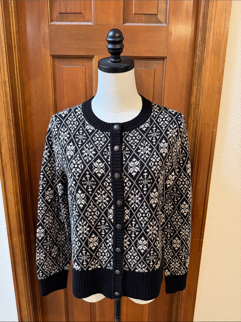 Pendleton Black and White Women’s Cardigan Size M/P